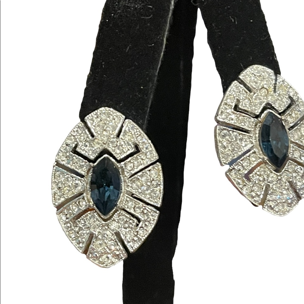 Vintage clear & blue crystal tear drop fancy party earrings - Picture 5 of 8